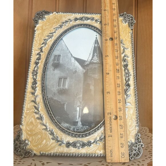 Vintage Ornate Oval Picture Tabletop Ivory Enamel Crystals Frame Floral Details - Picture 3 of 6
